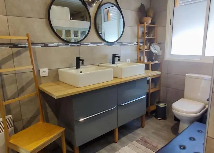 Maison Avec Jacuzzi Entre Océan&forêt Сasa de vacaciones *